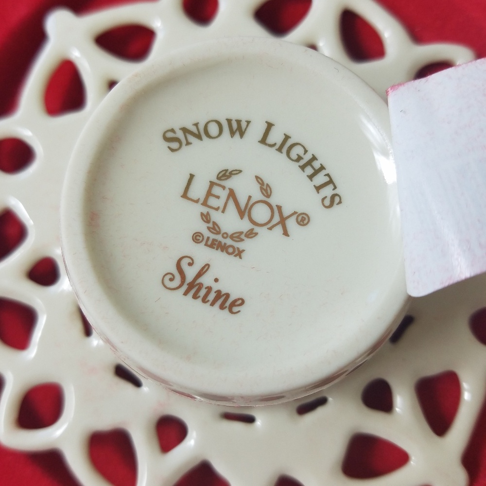 NWT LENOX HOLIDAY SNOWLIGHT CANDLE HOLDER - Picture 8 of 8